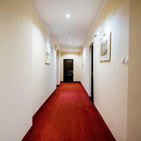Hotel Piast Слупск Экстерьер фото