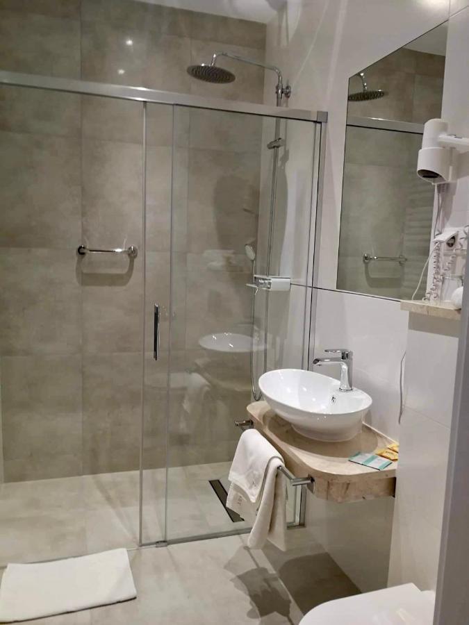Hotel Piast Слупск Экстерьер фото