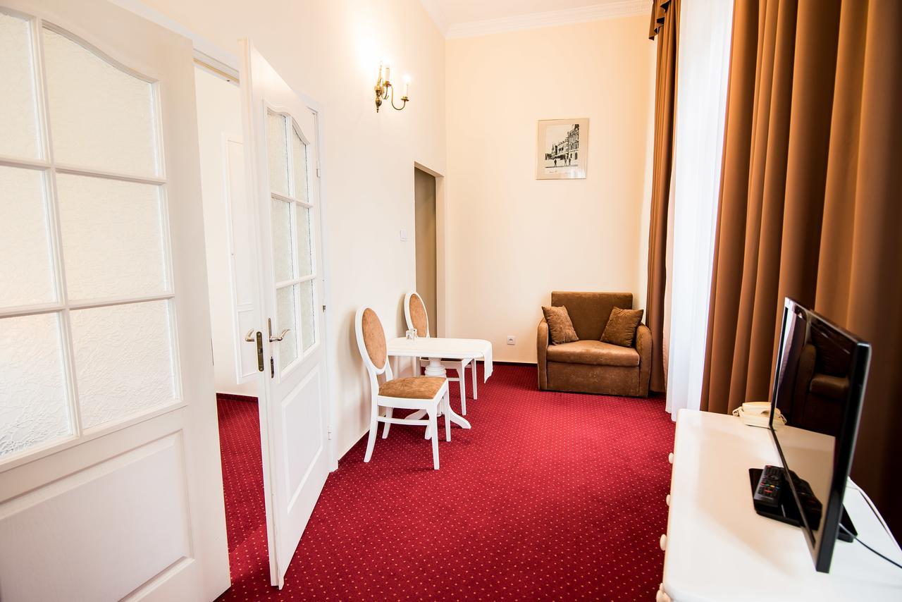 Hotel Piast Слупск Экстерьер фото